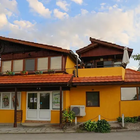 Srebarna Lakeview Srebŭrna