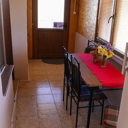 Srebarna Lakeview Srebŭrna